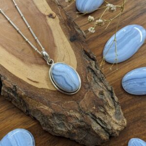 שרשרת אגת לייס