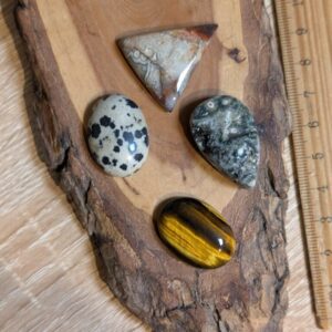 אבני חן מיקס 8