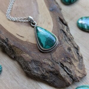 שרשרת בוהו מלכית