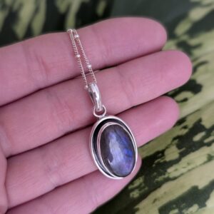 שרשרת פיקסי לברדורייט