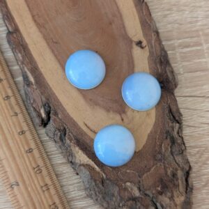 אופלית עגולה