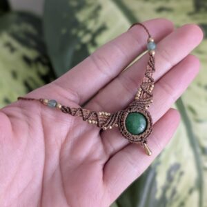 שרשרת גולדן ג'ייד