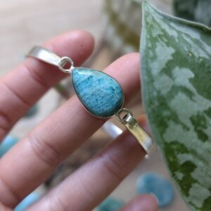 צמיד קשיח קלוז אמזונייט